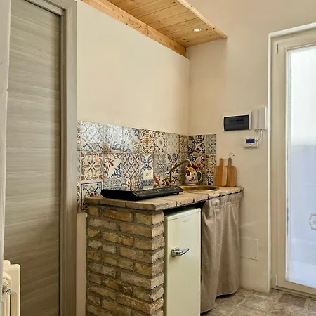 Retro Apartment *